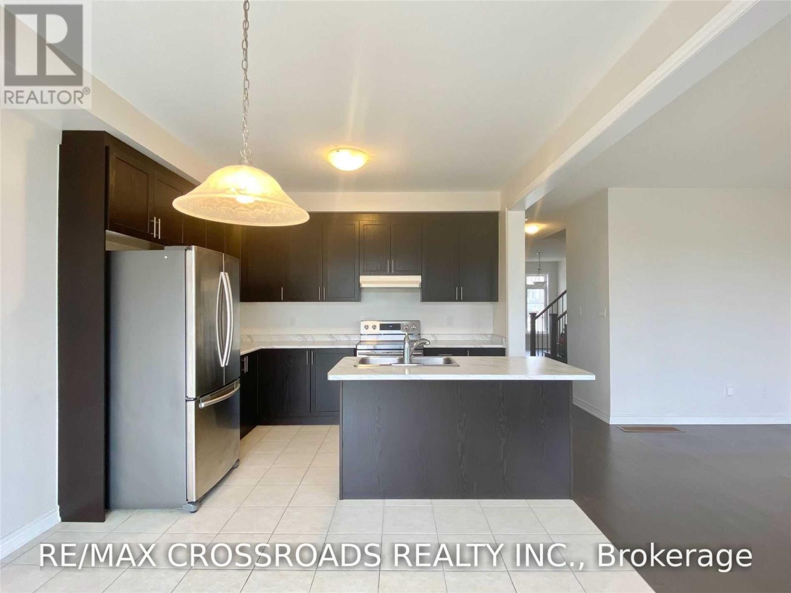 172 Decast Crescent, Markham, Ontario  L6B 1N8 - Photo 8 - N13690152