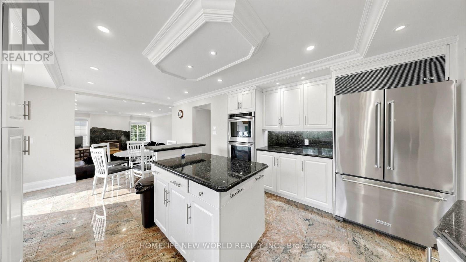 38 Old English Lane, Markham, Ontario  L3T 2T9 - Photo 10 - N13690156