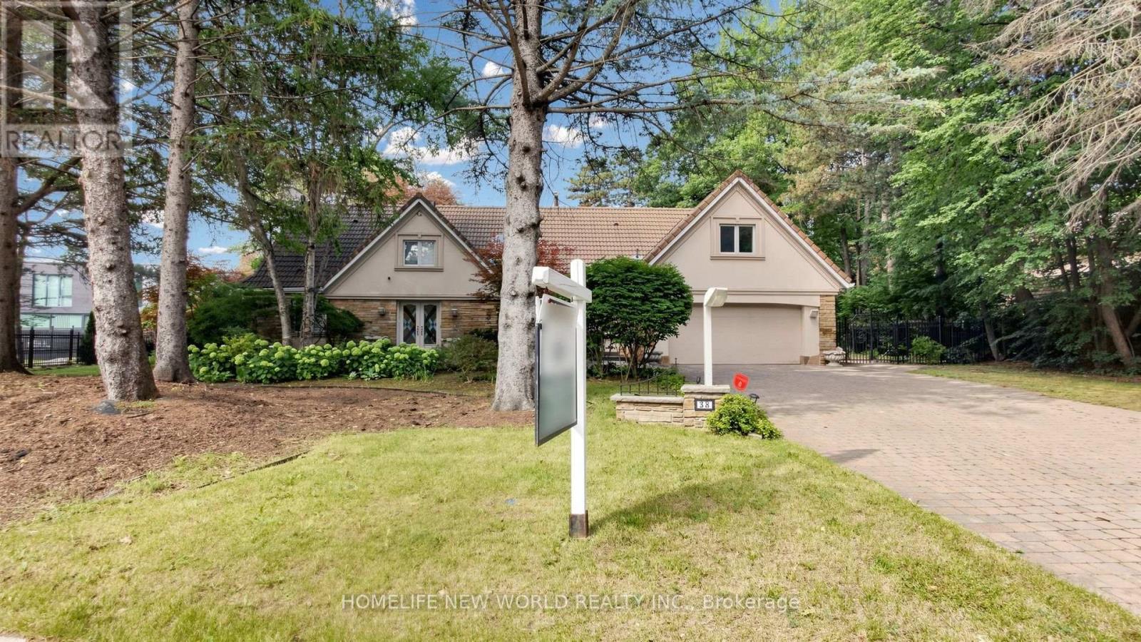 38 Old English Lane, Markham, Ontario  L3T 2T9 - Photo 3 - N13690156