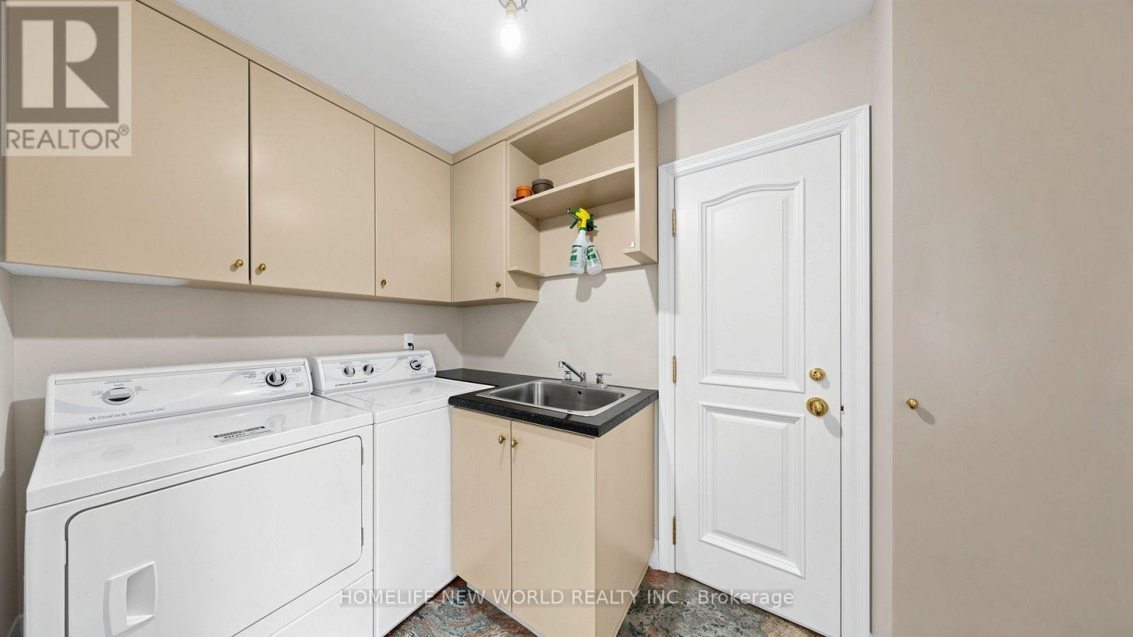 38 Old English Lane, Markham, Ontario  L3T 2T9 - Photo 38 - N13690156