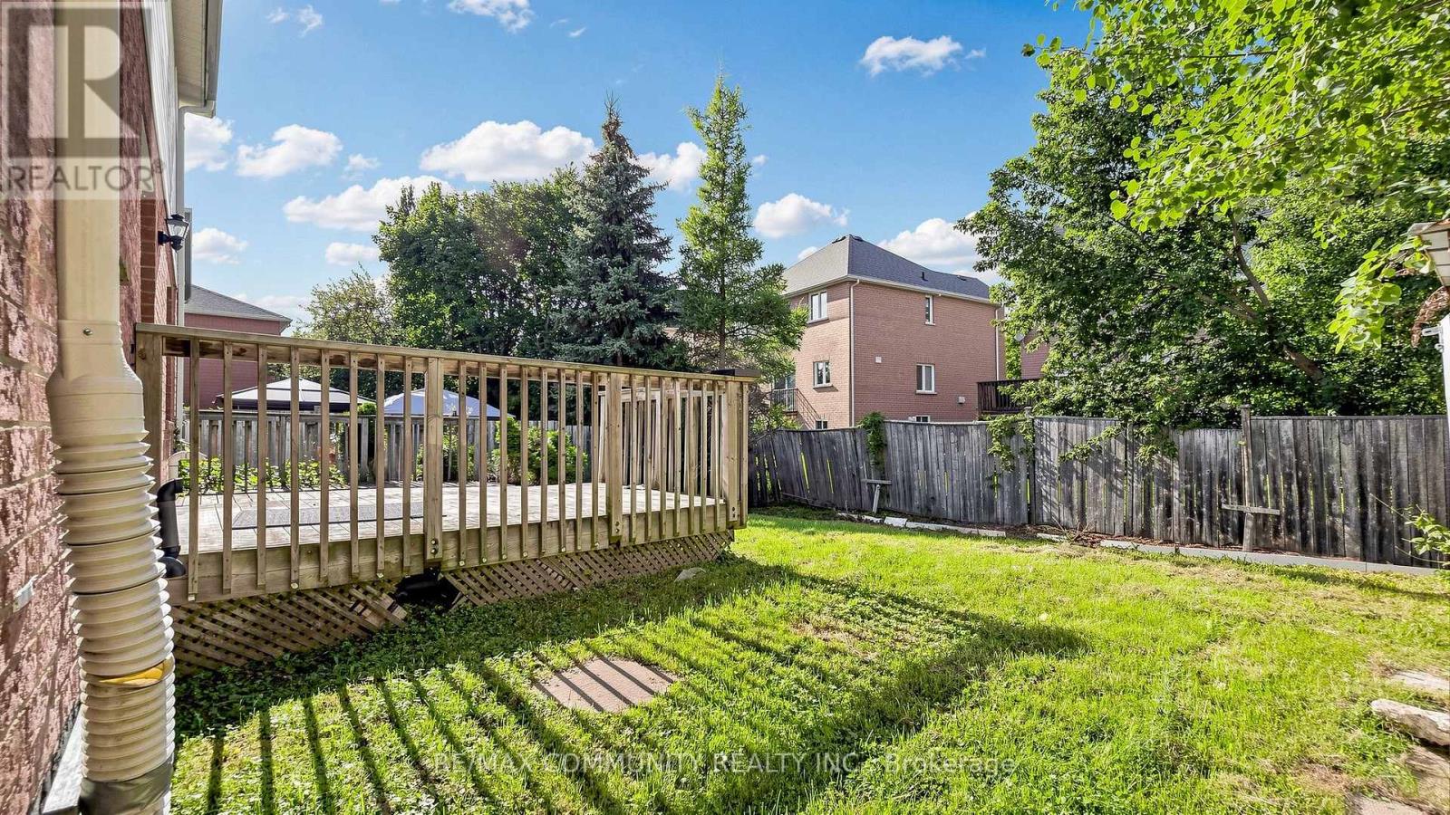 38 Iveagh Drive, Georgina, Ontario  L4P 3X3 - Photo 37 - N13690206