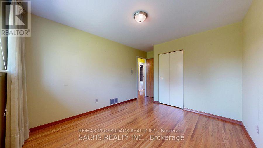 Upper - 377 Crosby Avenue, Richmond Hill, Ontario  L4C 2R8 - Photo 14 - N13690238