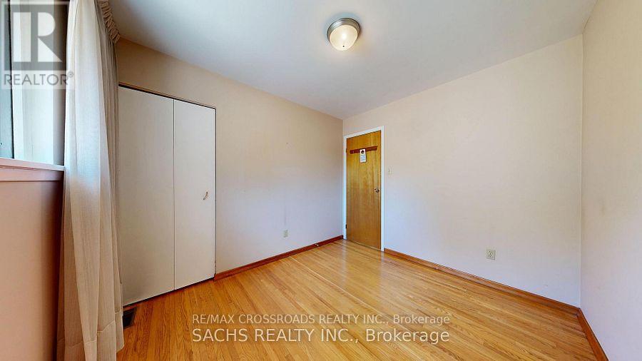 Upper - 377 Crosby Avenue, Richmond Hill, Ontario  L4C 2R8 - Photo 17 - N13690238