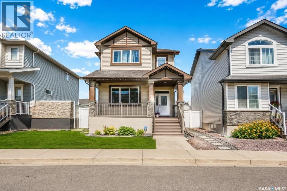 8726 Archer LANE, Regina, Saskatchewan