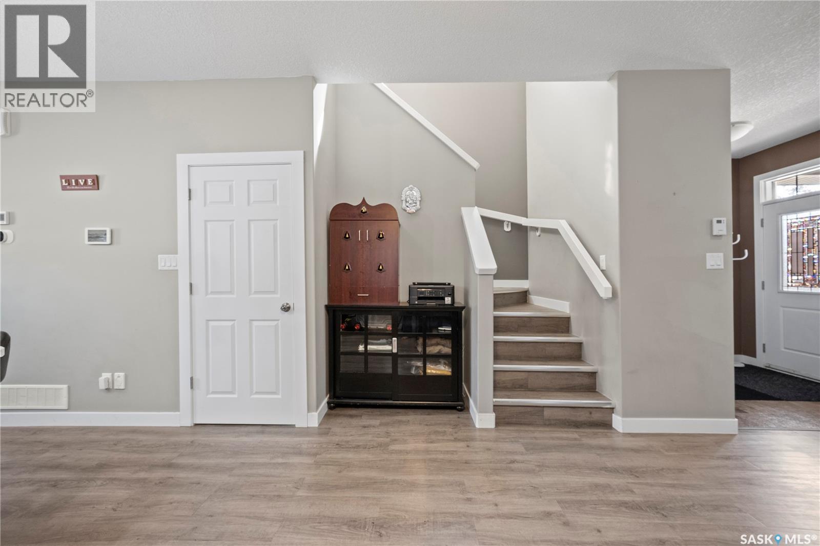 8726 Archer Lane, Regina, Saskatchewan  S4Y 0B7 - Photo 17 - SK046027