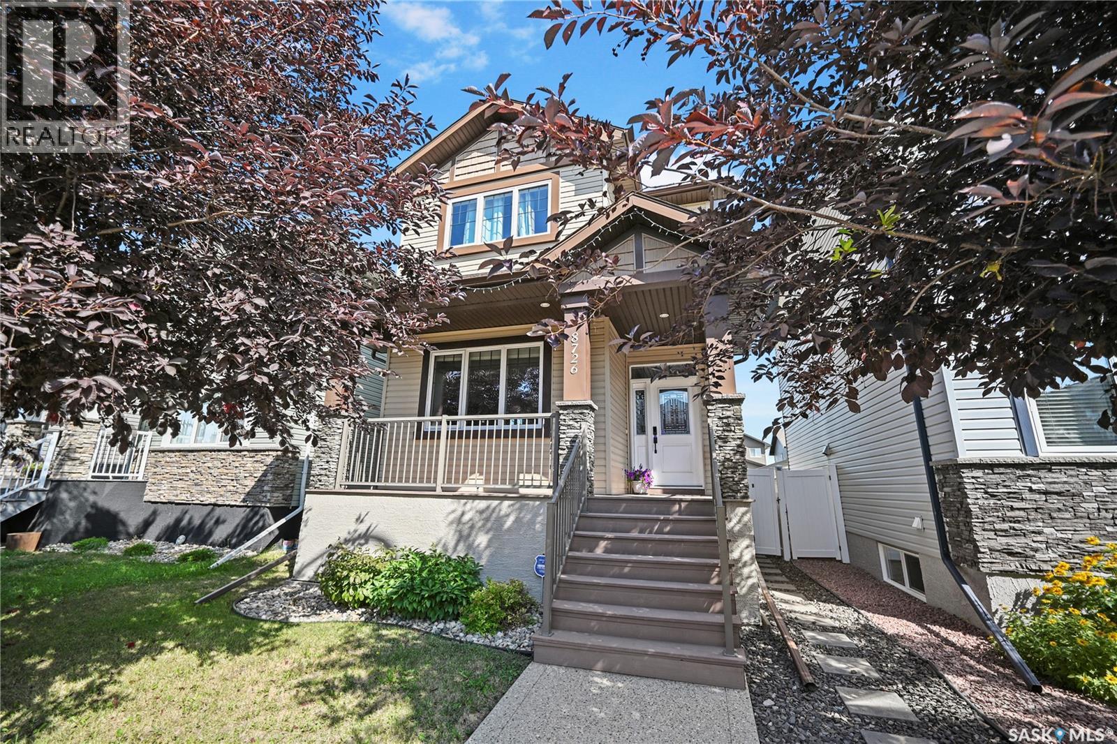 8726 Archer Lane, Regina, Saskatchewan  S4Y 0B7 - Photo 2 - SK046027