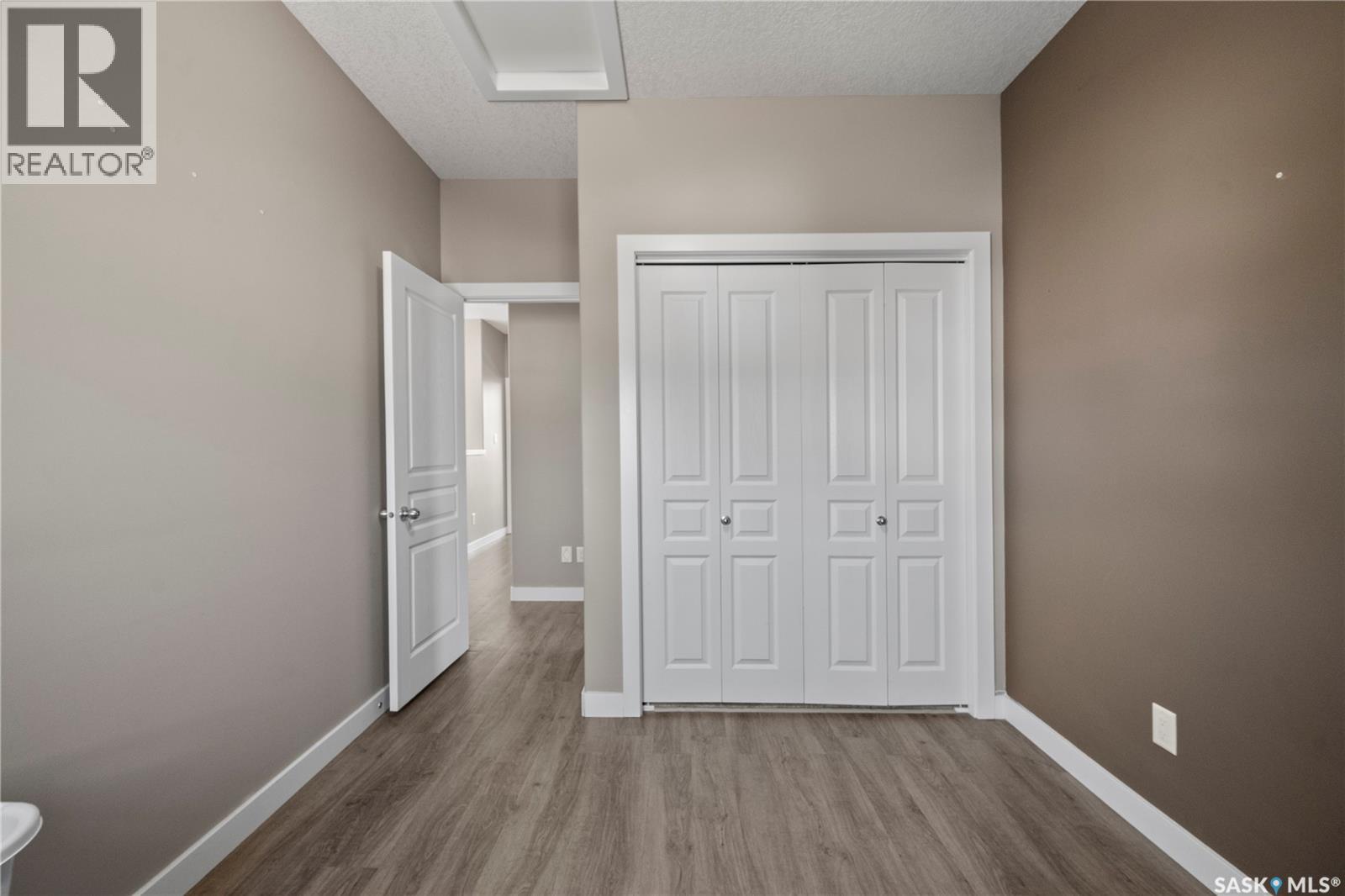 8726 Archer Lane, Regina, Saskatchewan  S4Y 0B7 - Photo 28 - SK046027