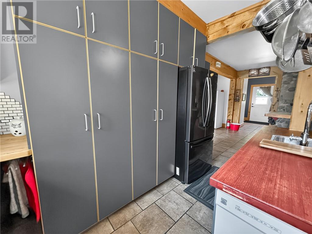 40 Younge Street, Kagawong, Ontario  P0P 1J0 - Photo 12 - 2129874