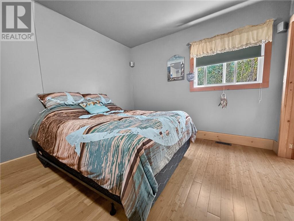 40 Younge Street, Kagawong, Ontario  P0P 1J0 - Photo 23 - 2129874