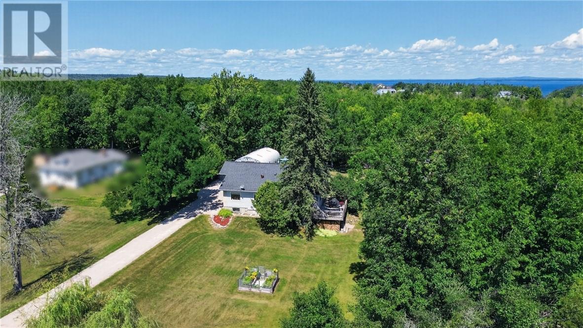40 Younge Street, Kagawong, Ontario  P0P 1J0 - Photo 3 - 2129874