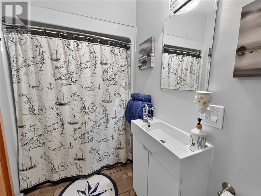 40 Younge Street, Kagawong, Ontario  P0P 1J0 - Photo 31 - 2129874