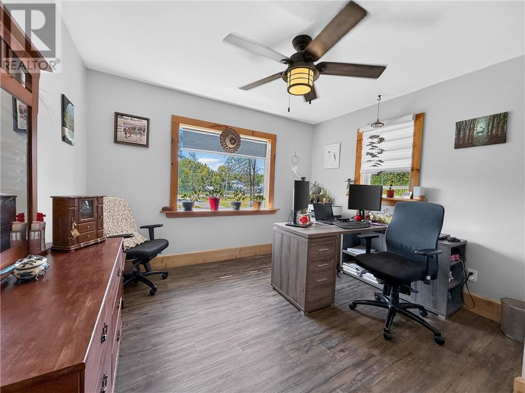 40 Younge Street, Kagawong, Ontario  P0P 1J0 - Photo 5 - 2129874
