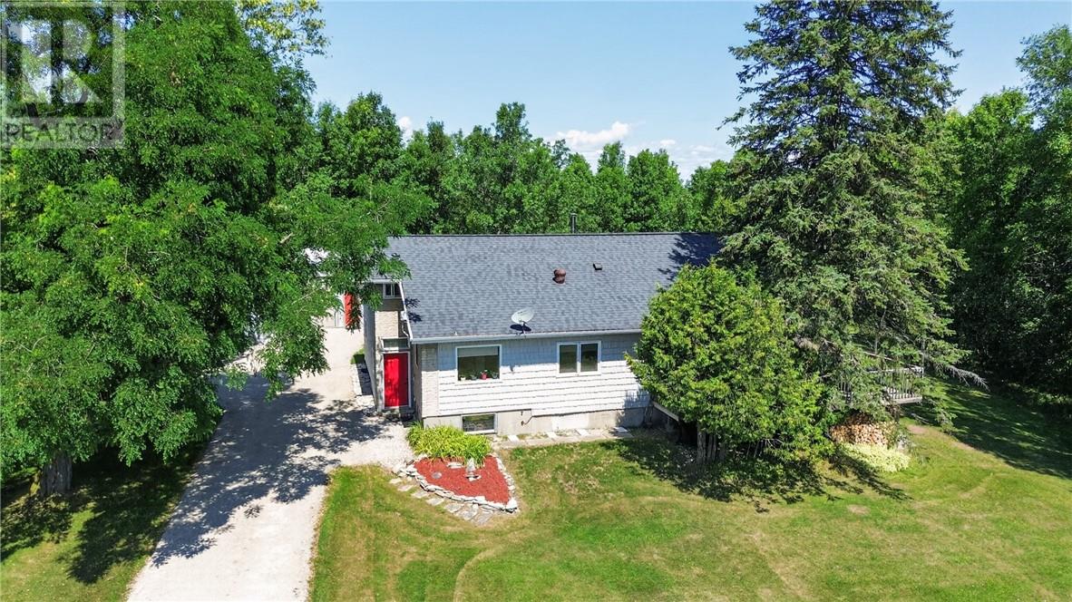 40 Younge Street, Kagawong, Ontario  P0P 1J0 - Photo 68 - 2129874