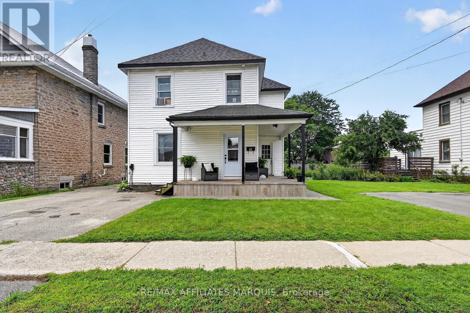 57 Smiths Falls Avenue, Smiths Falls, Ontario  K7A 3B2 - Photo 4 - X13690256