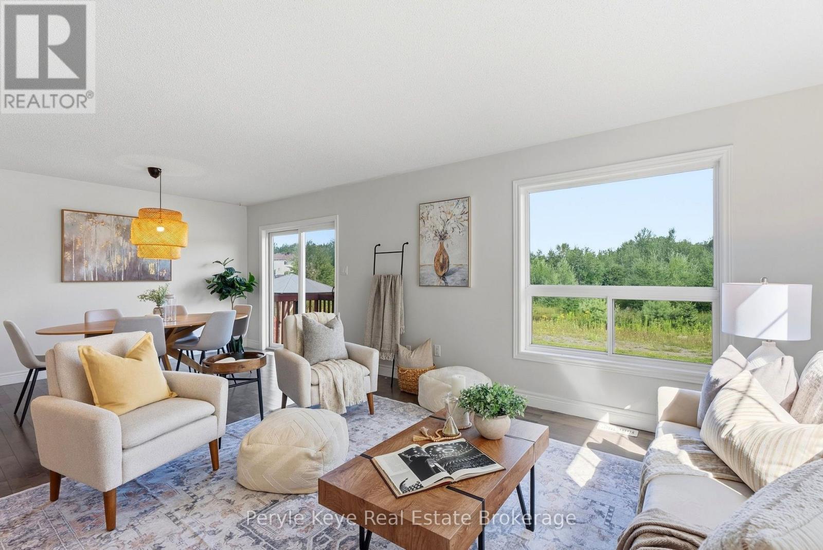 81 DOUGLAS DRIVE, bracebridge (macaulay), Ontario