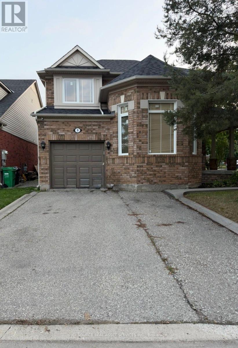 9 UNSWORTH STREET, Brampton, Ontario