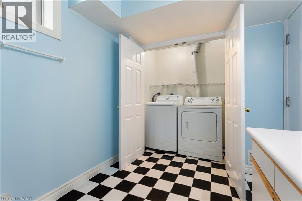 25 Saunby Street, London, Ontario  N6G 1A2 - Photo 39 - 40850497