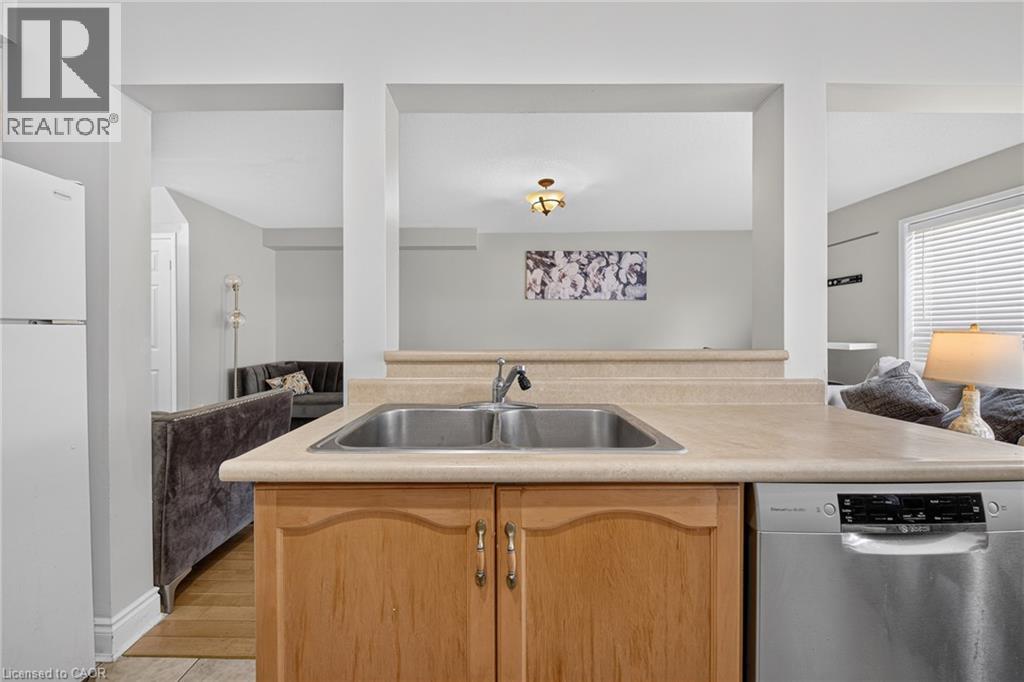 800 Paramount Drive Unit# 77, Stoney Creek, Ontario  L8J 3V9 - Photo 9 - 40856723