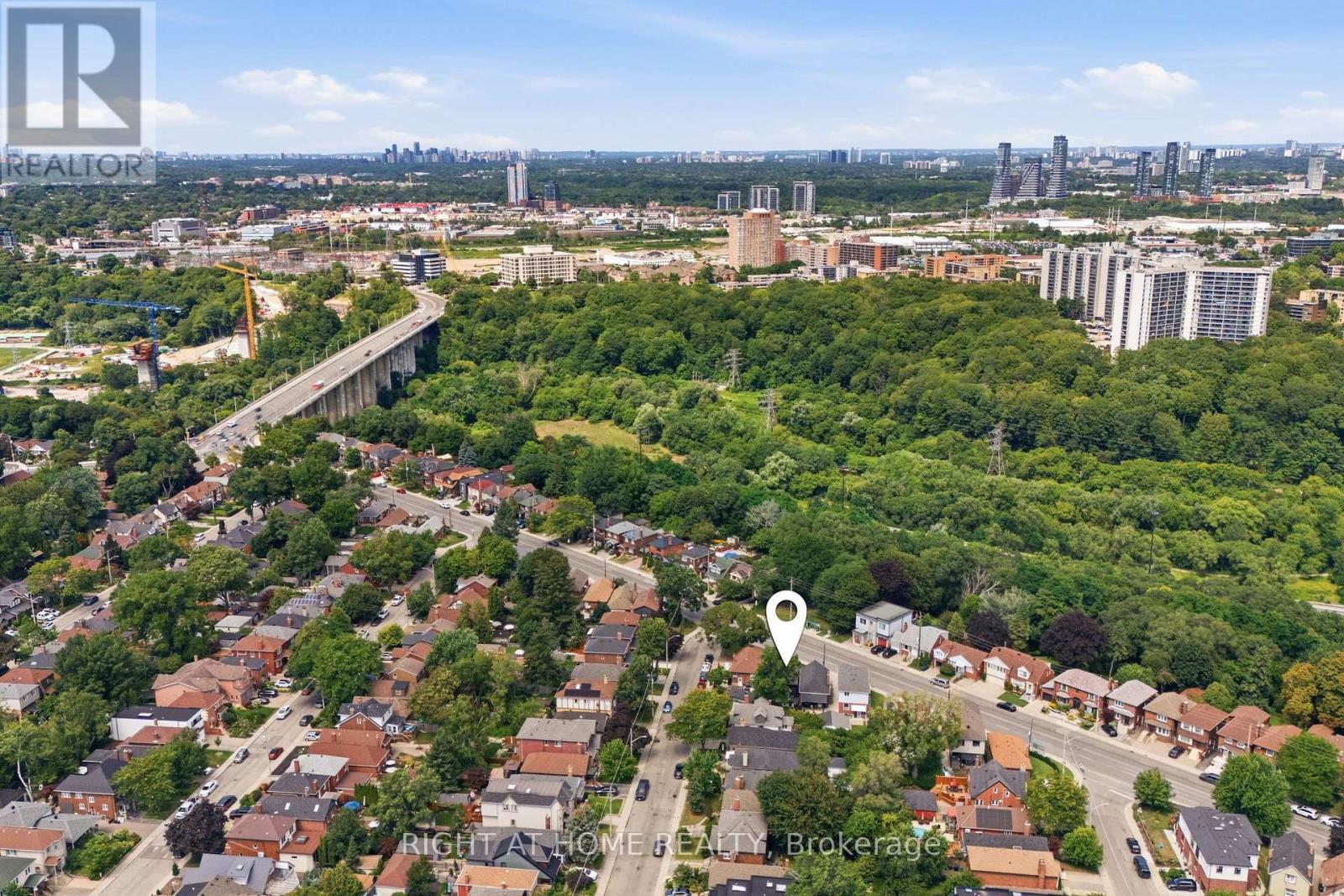 494 Donlands Avenue, Toronto, Ontario  M4J 3S6 - Photo 45 - E13689546