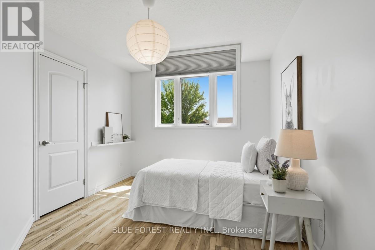 1834 Dormer Drive, London South, Ontario  N6M 0C1 - Photo 22 - X13687512
