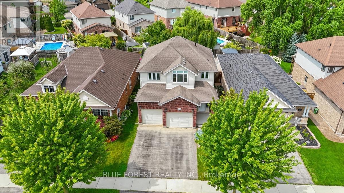 1834 Dormer Drive, London South, Ontario  N6M 0C1 - Photo 2 - X13687512