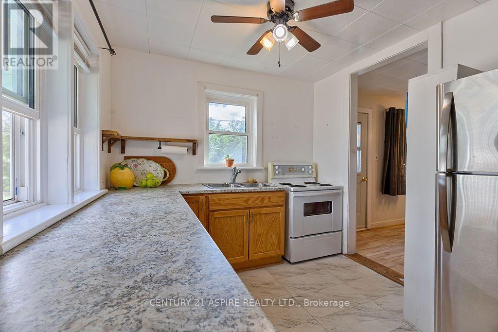168 Bonnechere Street E, Bonnechere Valley, Ontario  K0J 1T0 - Photo 12 - X13690314