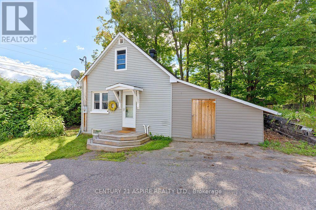 168 Bonnechere Street E, Bonnechere Valley, Ontario  K0J 1T0 - Photo 2 - X13690314