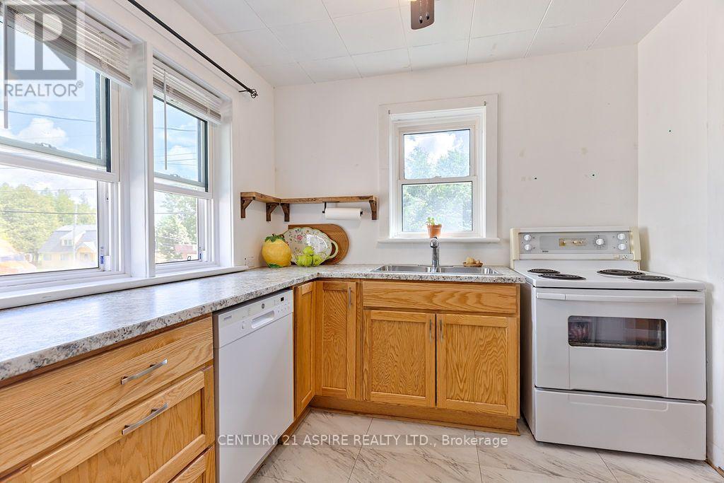 168 Bonnechere Street E, Bonnechere Valley, Ontario  K0J 1T0 - Photo 9 - X13690314