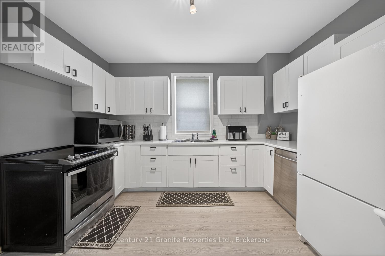 50 William Street, Parry Sound, Ontario  P2A 1V1 - Photo 13 - X13690320