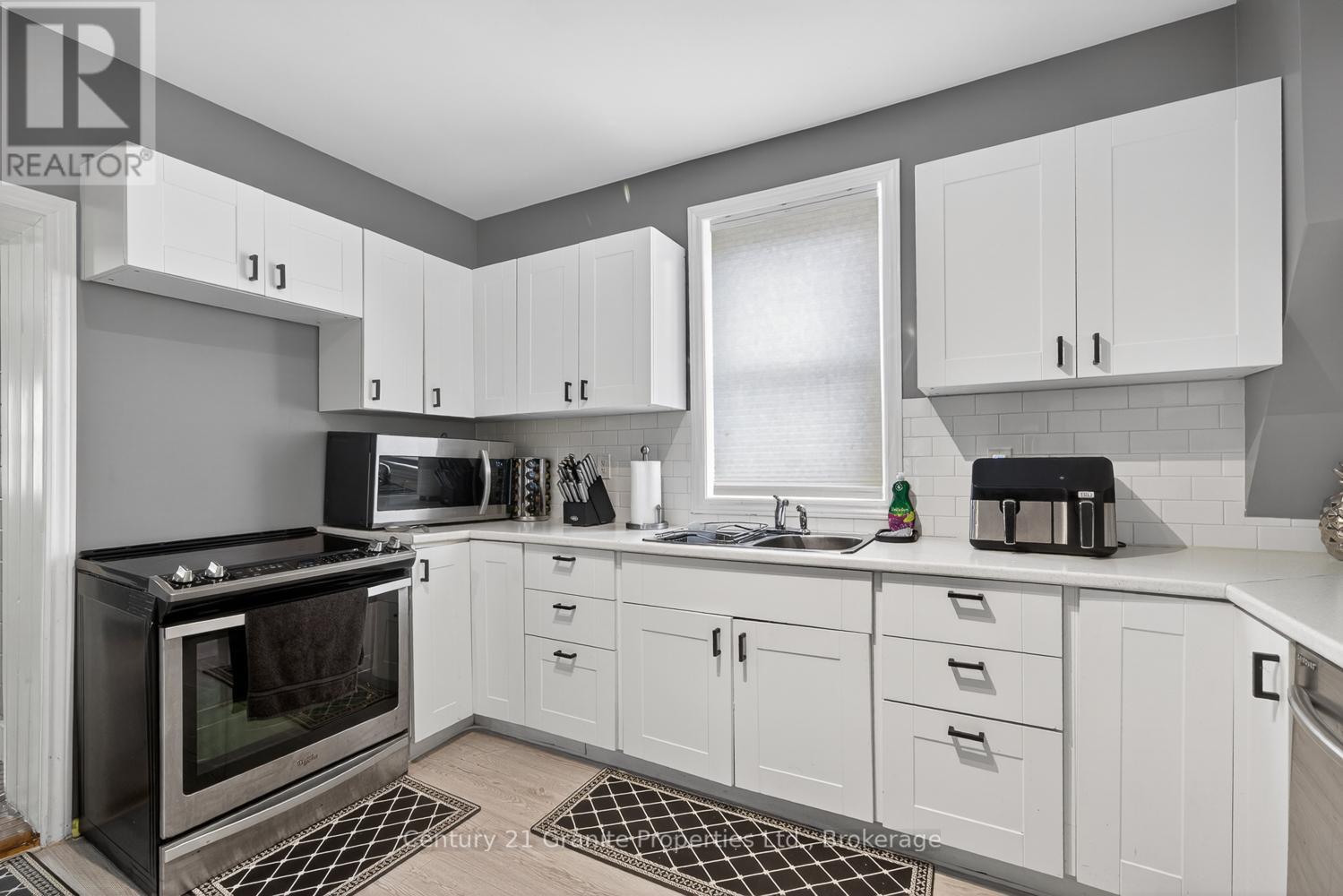 50 William Street, Parry Sound, Ontario  P2A 1V1 - Photo 14 - X13690320