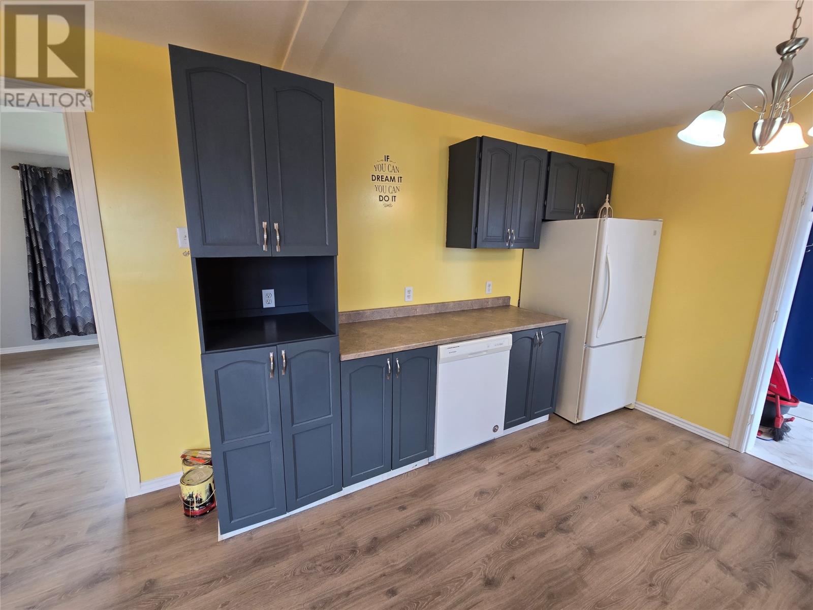 506 Tamarack Drive, Labrador City — photo 8