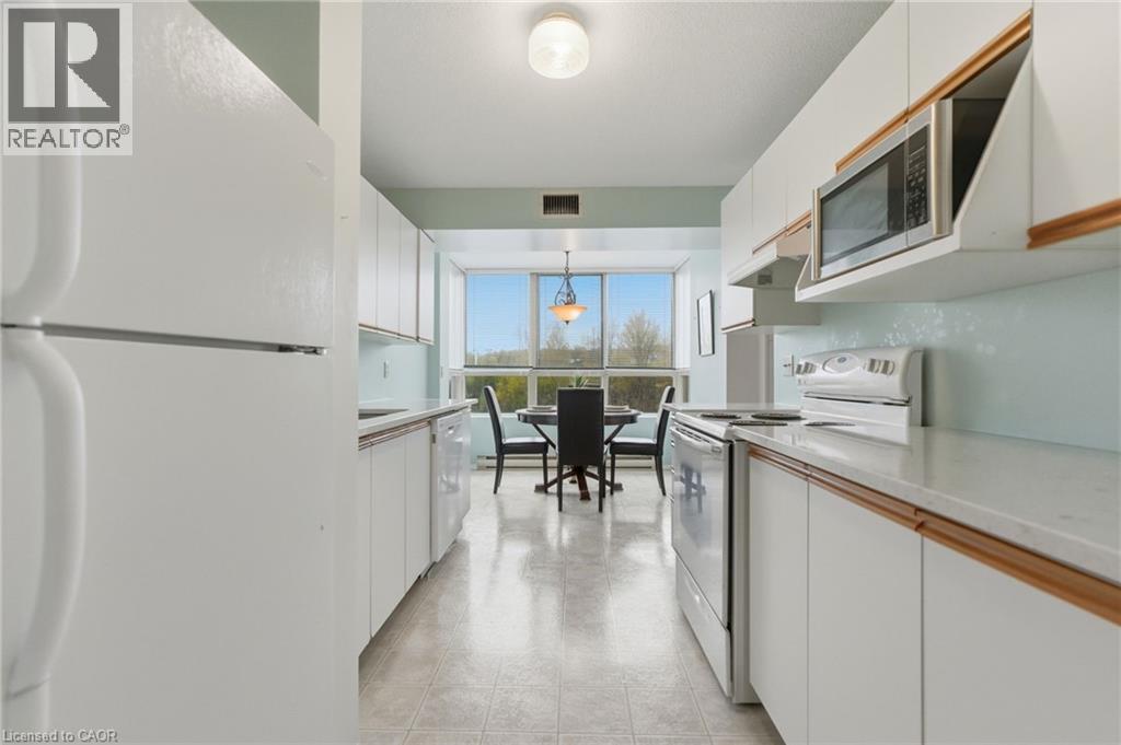 30 Blue Springs Drive Unit# 215, Waterloo, Ontario  N2J 4T2 - Photo 11 - 40846173