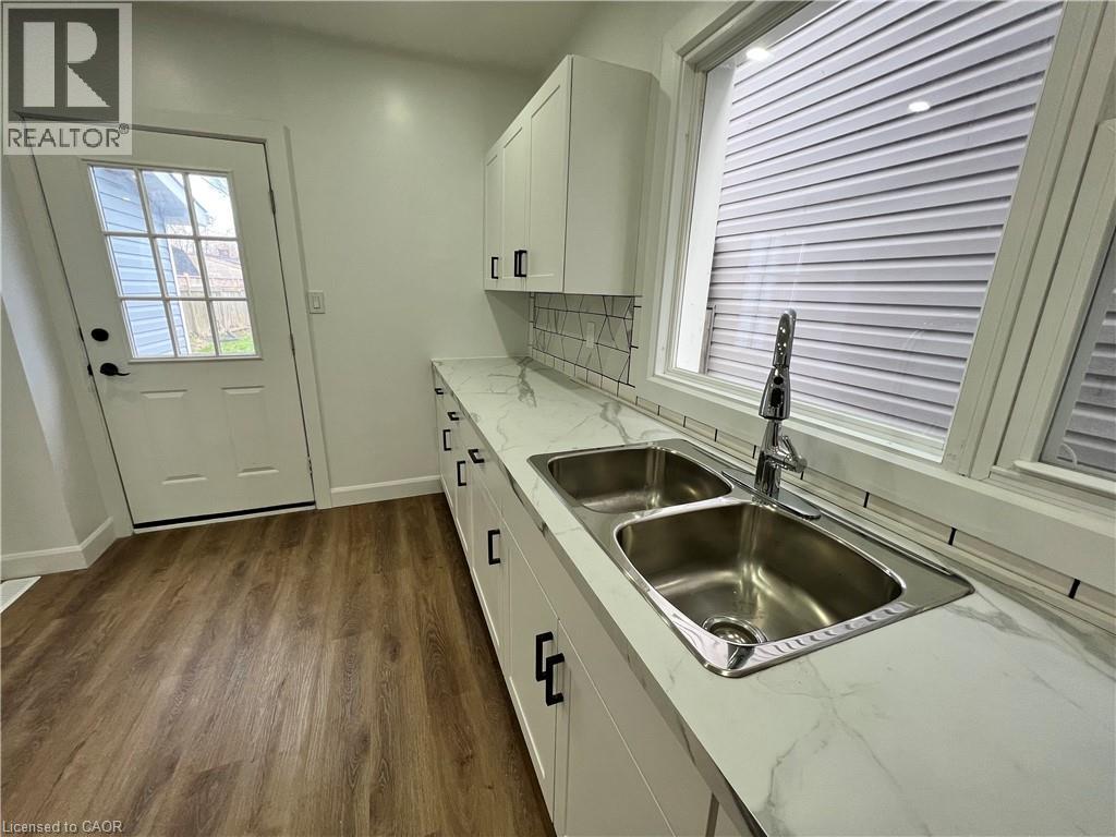 5 Rowanwood Street, Hamilton, Ontario  L8L 7H1 - Photo 10 - 40855948