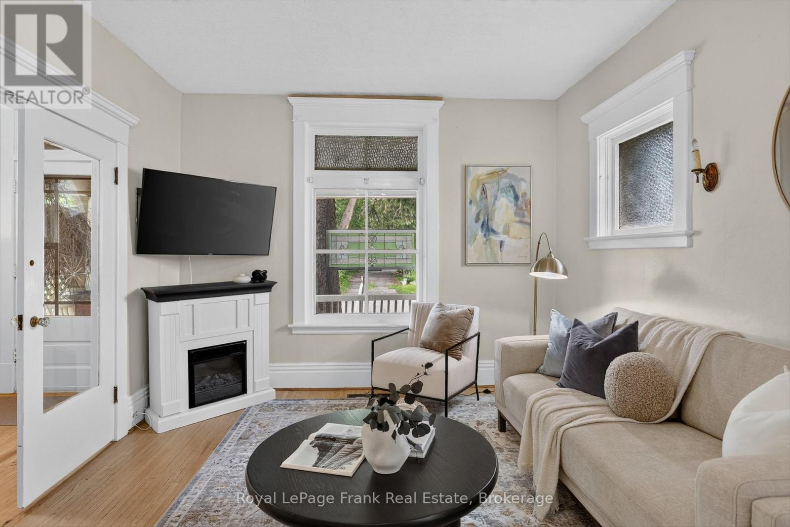 121 Romaine Street, Peterborough (Town Ward 3), Ontario  K9J 2C1 - Photo 8 - X13690454