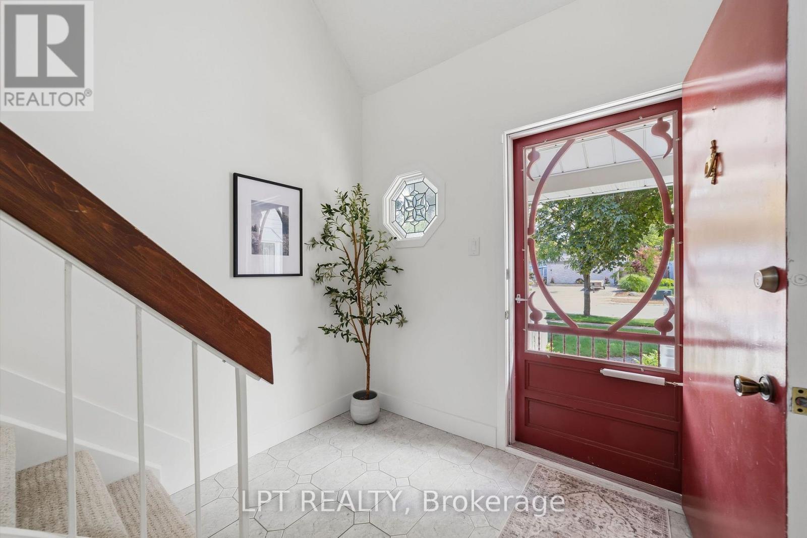 17 Monmore Road, London North (North F), Ontario  N6G 2W5 - Photo 6 - X13690368