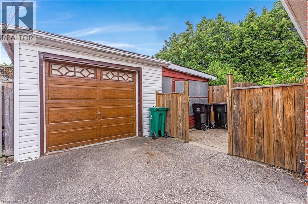 805 Rockway Drive, Kitchener, Ontario  N2G 3B6 - Photo 16 - 40848360