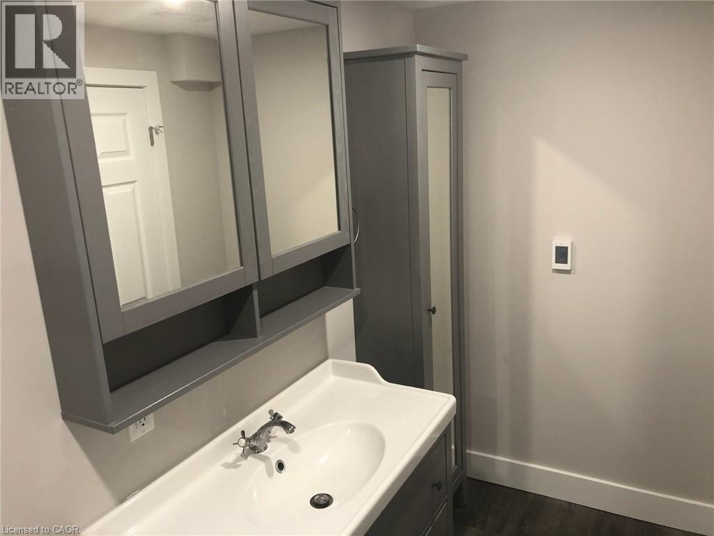 805 Rockway Drive, Kitchener, Ontario  N2G 3B6 - Photo 15 - 40848360