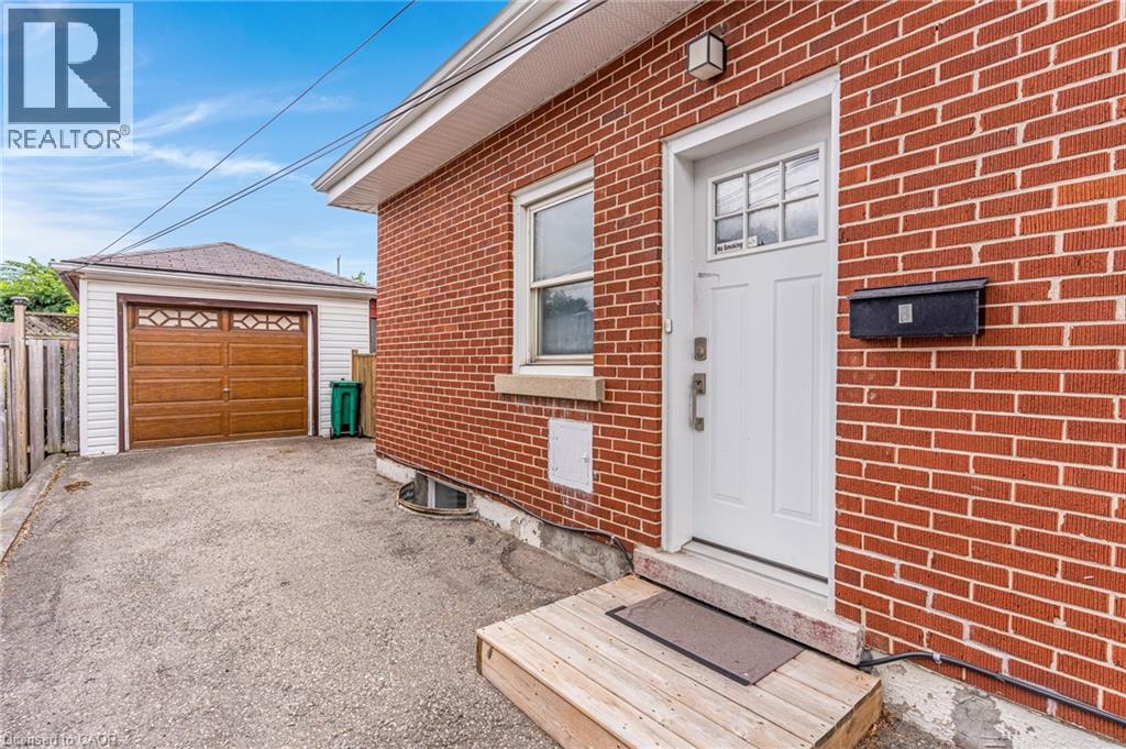 805 Rockway Drive, Kitchener, Ontario  N2G 3B6 - Photo 8 - 40848360