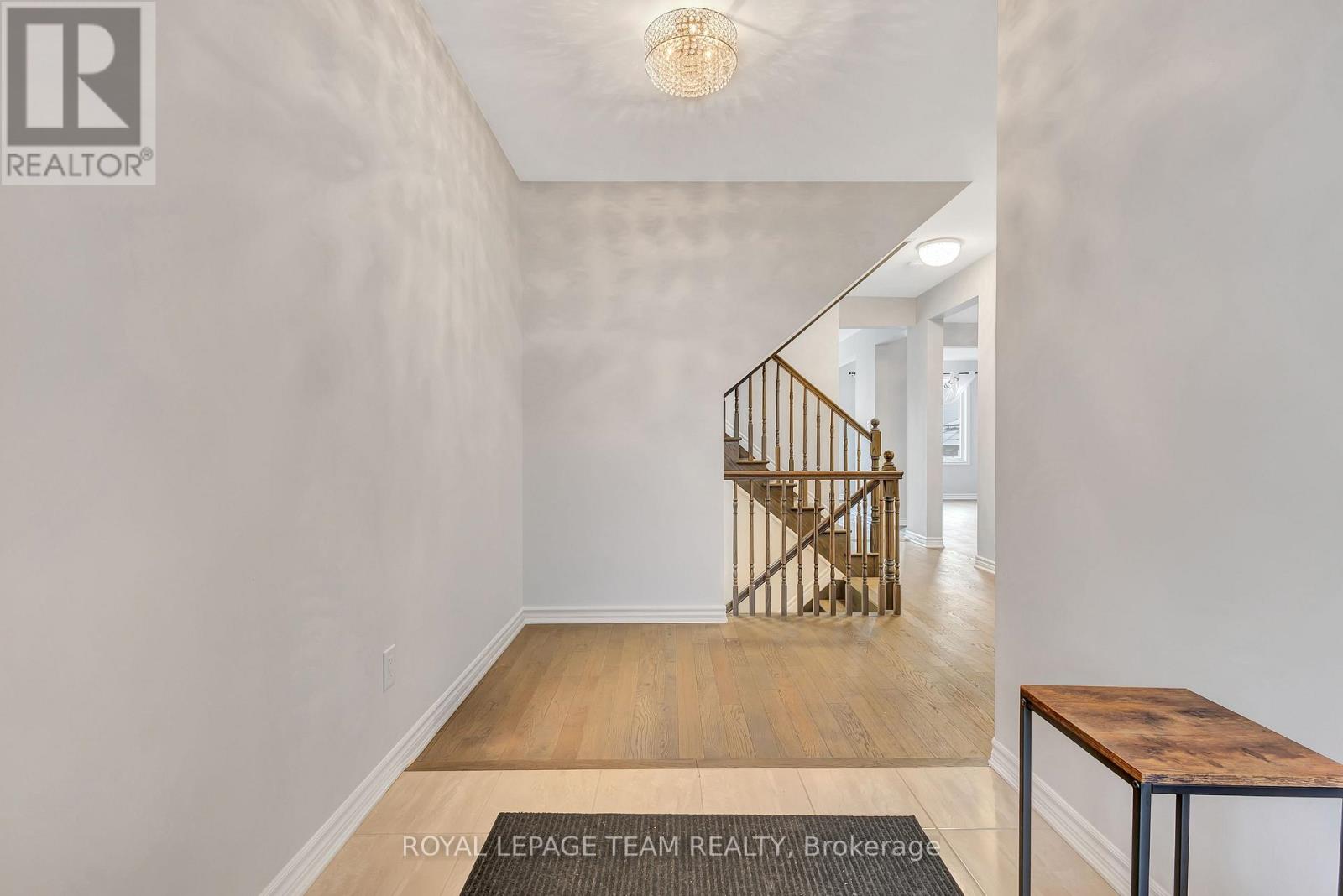 109 Falabella Street, Ottawa, Ontario  K2S 0X7 - Photo 3 - X13690376