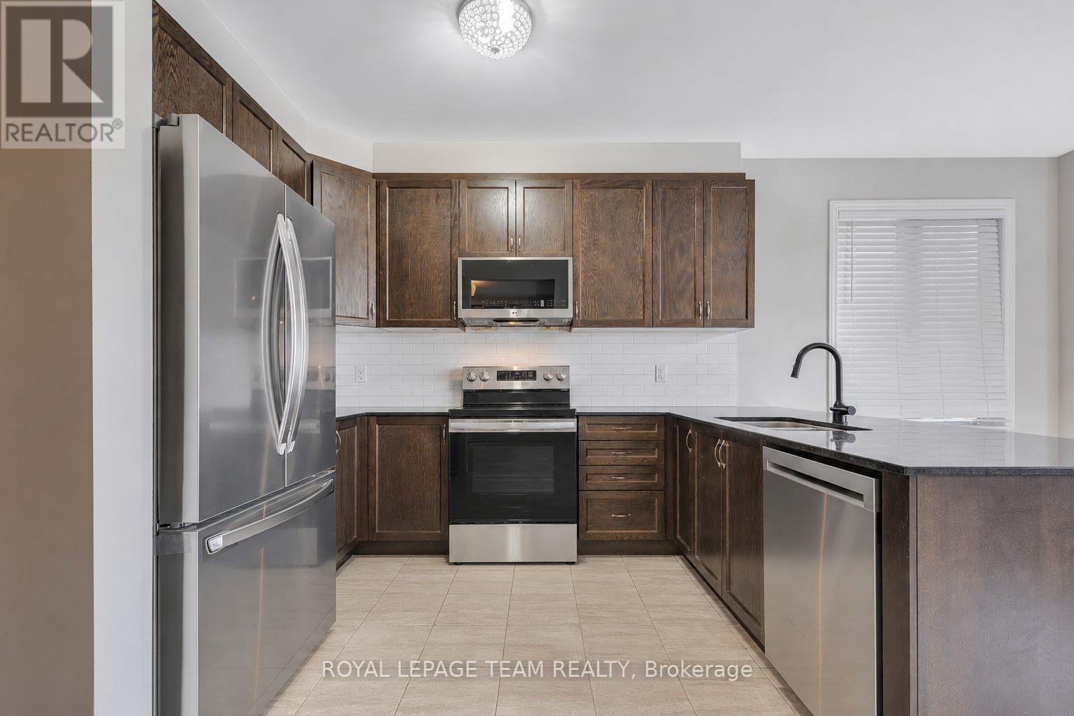 109 Falabella Street, Ottawa, Ontario  K2S 0X7 - Photo 9 - X13690376