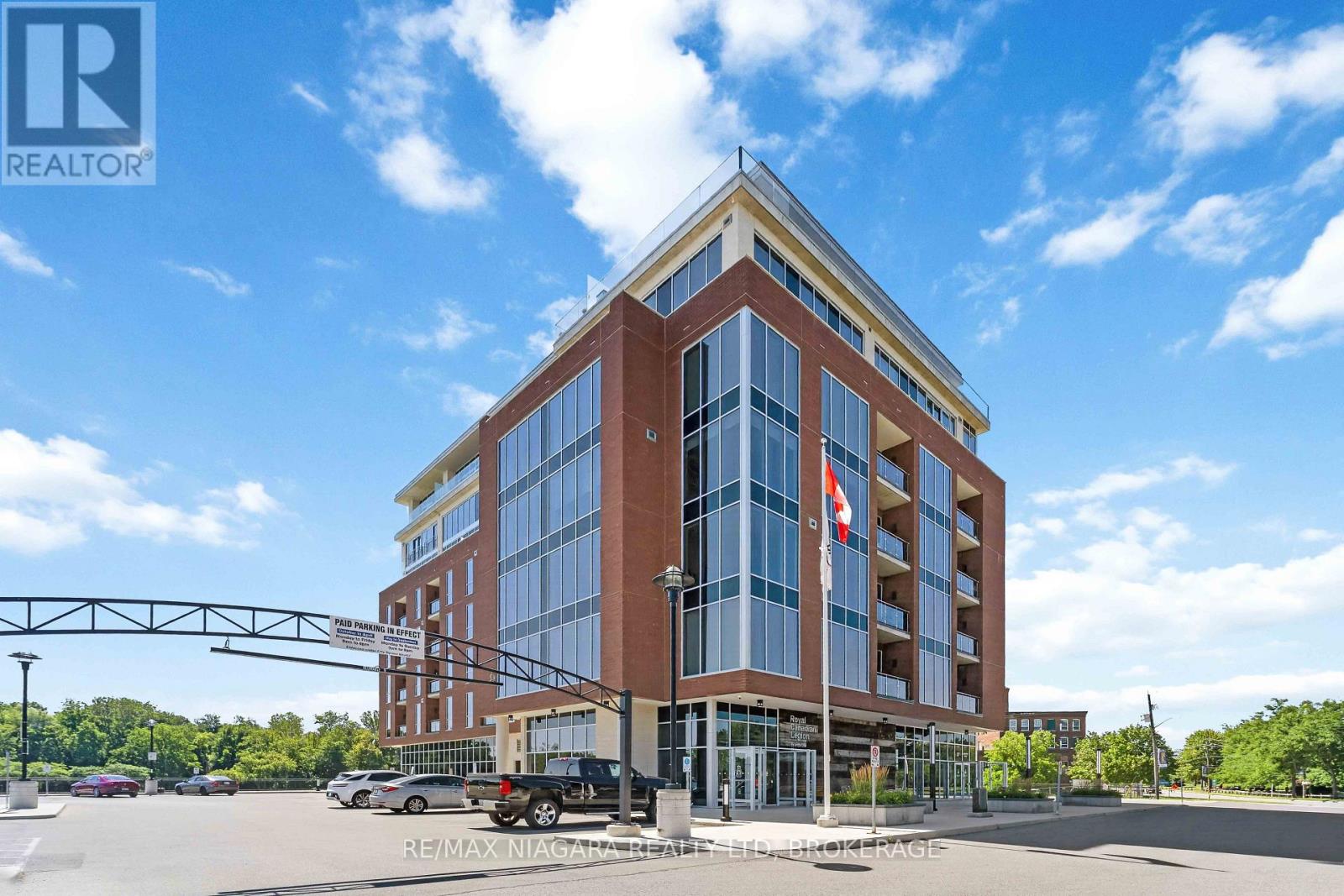 702 - 57 Lakeport Road, St. Catharines, Ontario  L2N 4P6 - Photo 2 - X13690350