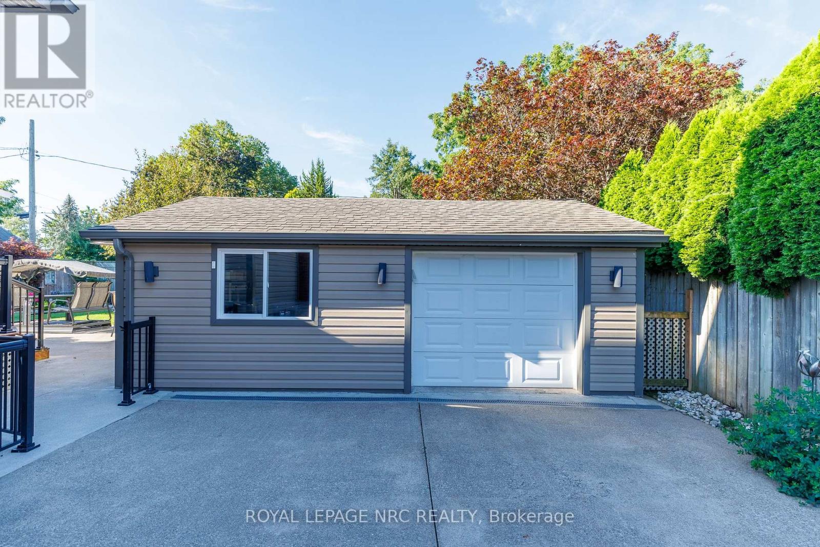 7 Philpark Road, St. Catharines (Port Dalhousie), Ontario  L2N 4E4 - Photo 32 - X13690382