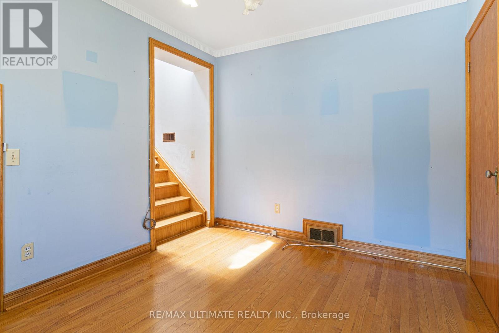 519 Douglas Avenue, Toronto, Ontario  M5M 1H7 - Photo 24 - C13690340