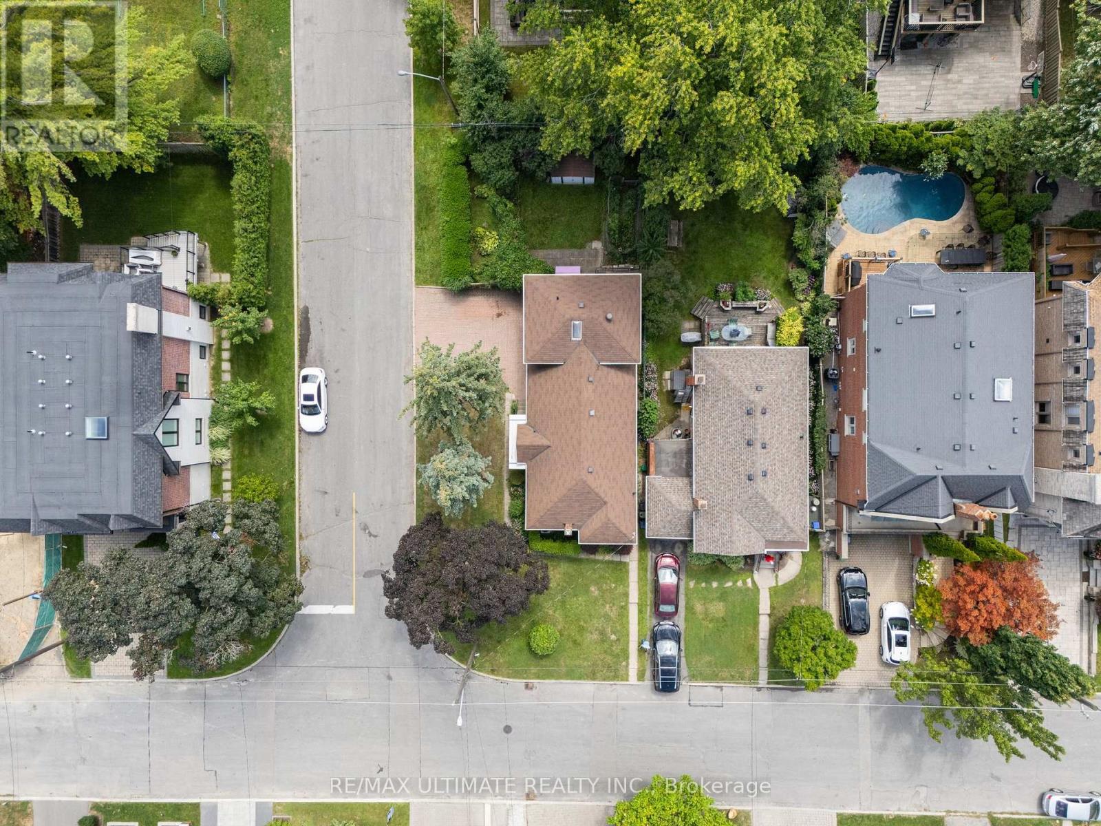 519 Douglas Avenue, Toronto, Ontario  M5M 1H7 - Photo 41 - C13690340