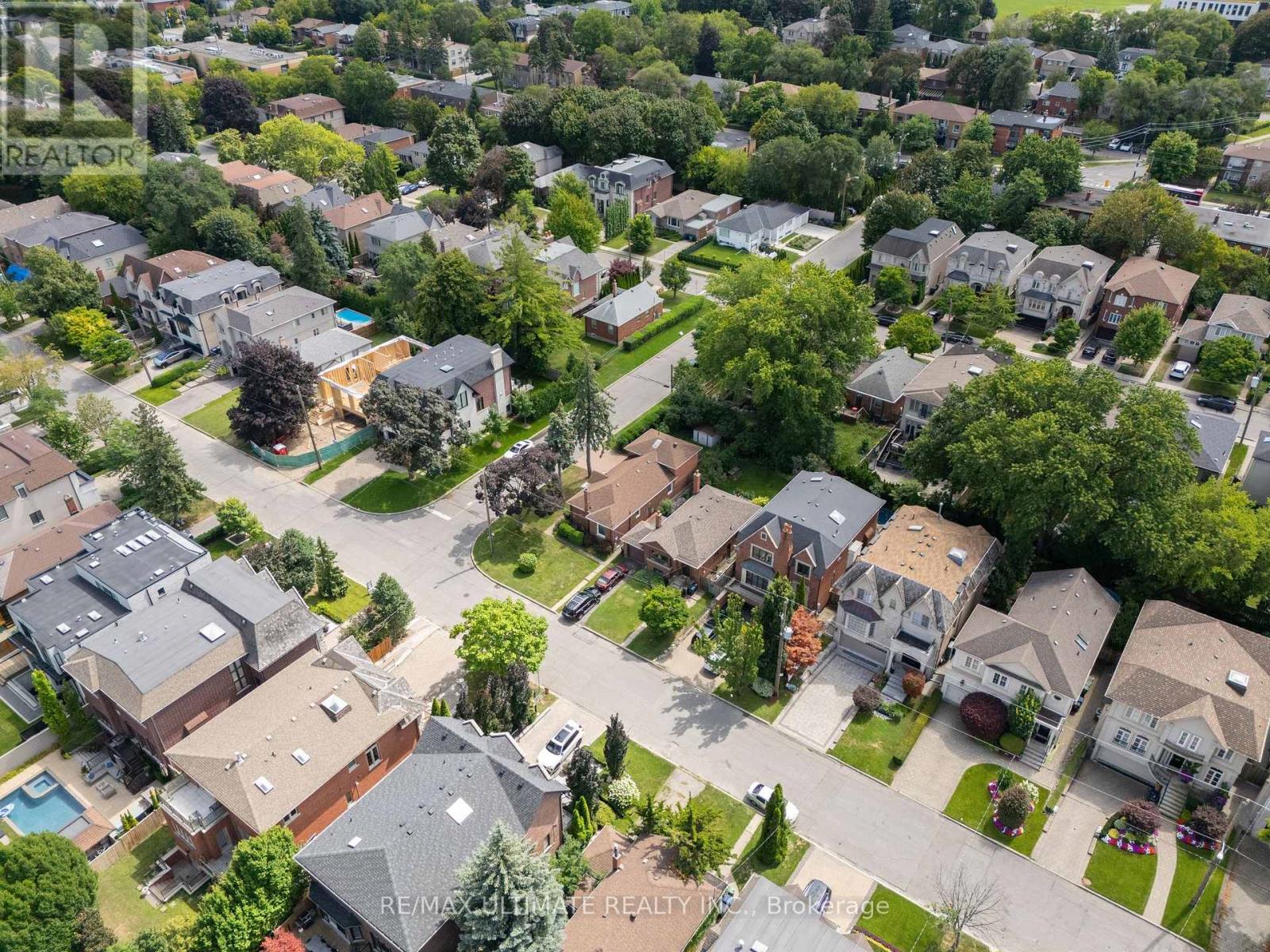 519 Douglas Avenue, Toronto, Ontario  M5M 1H7 - Photo 43 - C13690340