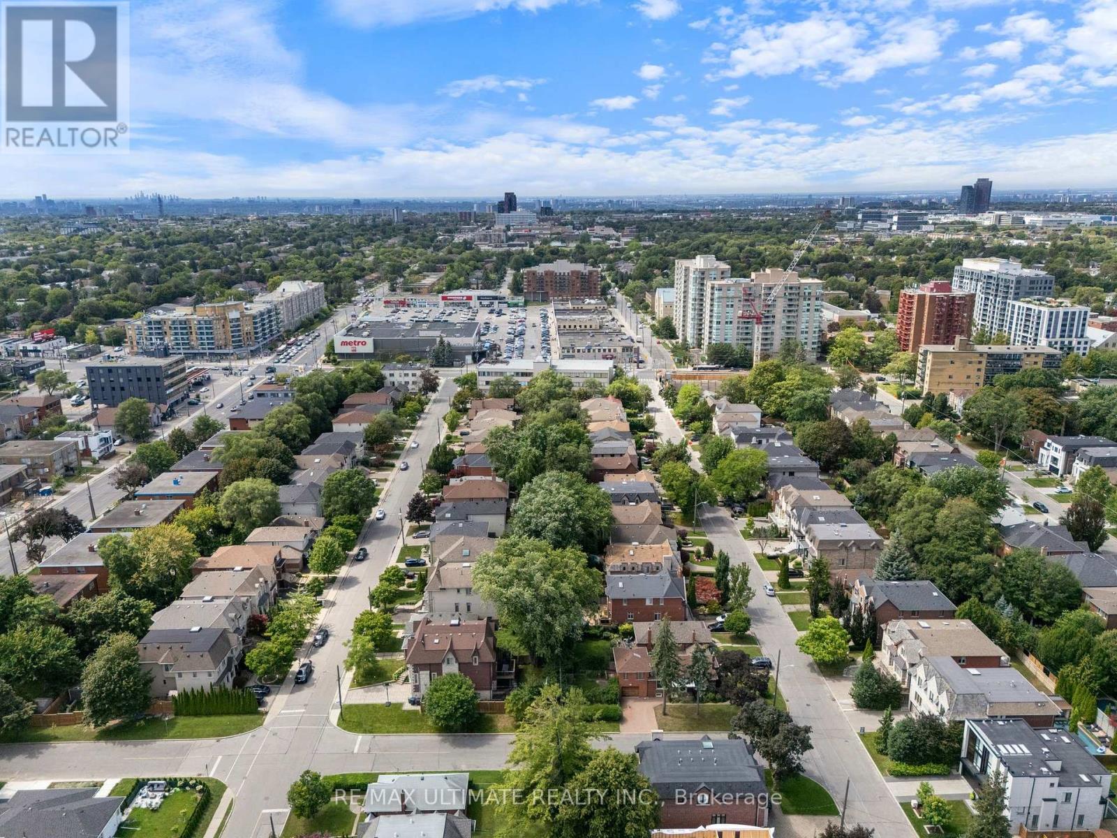 519 Douglas Avenue, Toronto, Ontario  M5M 1H7 - Photo 45 - C13690340