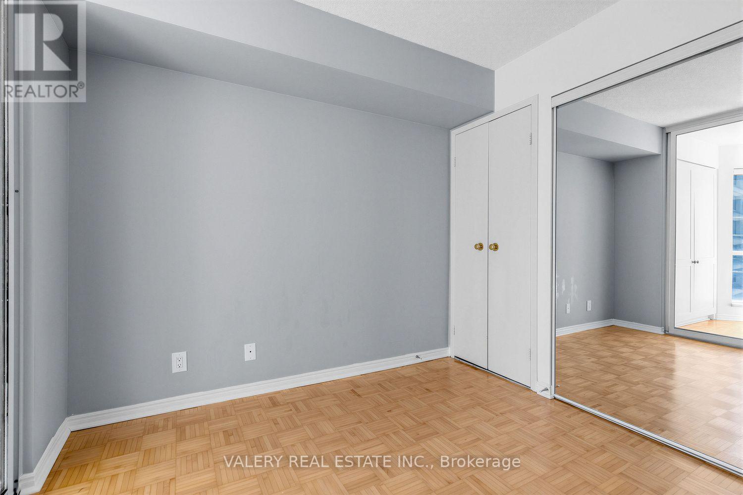 2910 - 10 Yonge Street, Toronto, Ontario  M5E 1R4 - Photo 13 - C13690380