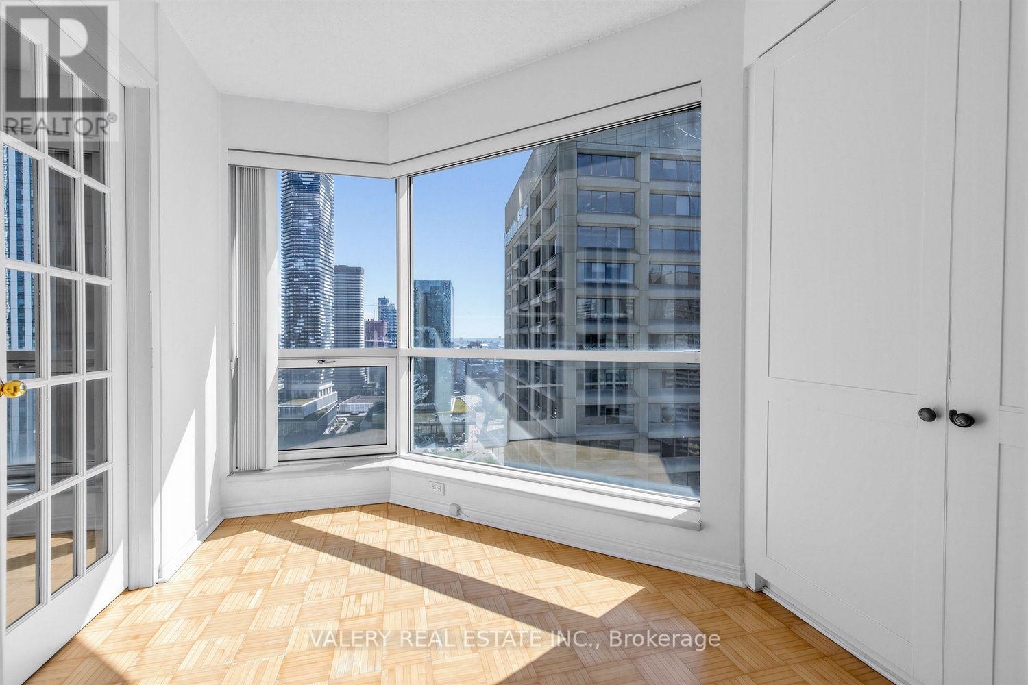 2910 - 10 Yonge Street, Toronto, Ontario  M5E 1R4 - Photo 14 - C13690380