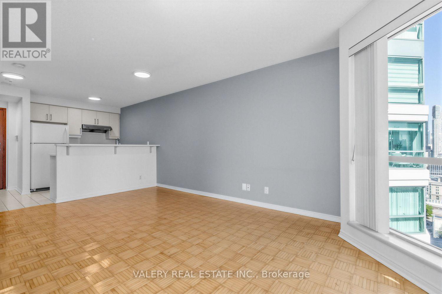 2910 - 10 Yonge Street, Toronto, Ontario  M5E 1R4 - Photo 17 - C13690380
