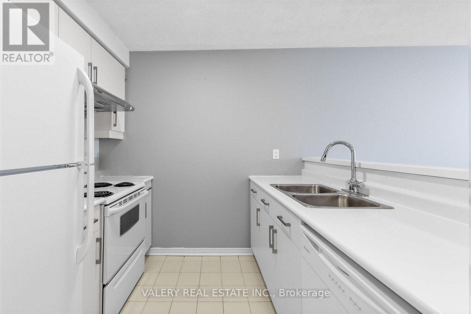 2910 - 10 Yonge Street, Toronto, Ontario  M5E 1R4 - Photo 4 - C13690380